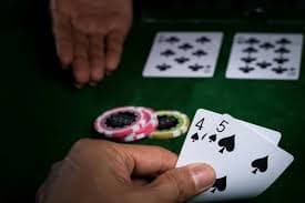 Live casino dengan dealer sungguhan di hokigacor77 tersedia 24 jam
