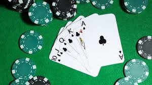 Pertandingan sepak bola live betting di platform hokigacor77 untuk penggemar Indonesia